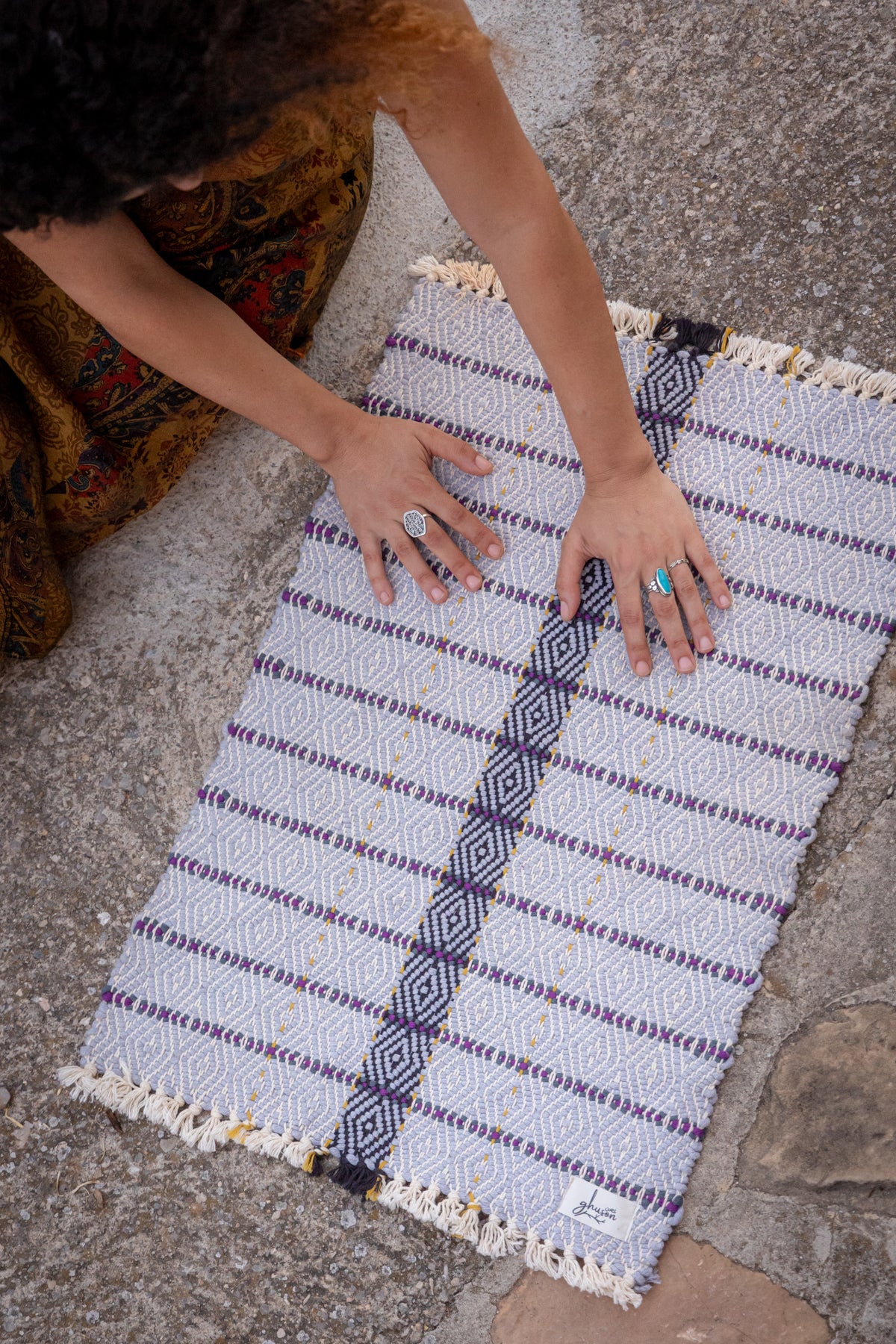 Gris lila — Alfombra pequeña de algodón tejida a mano